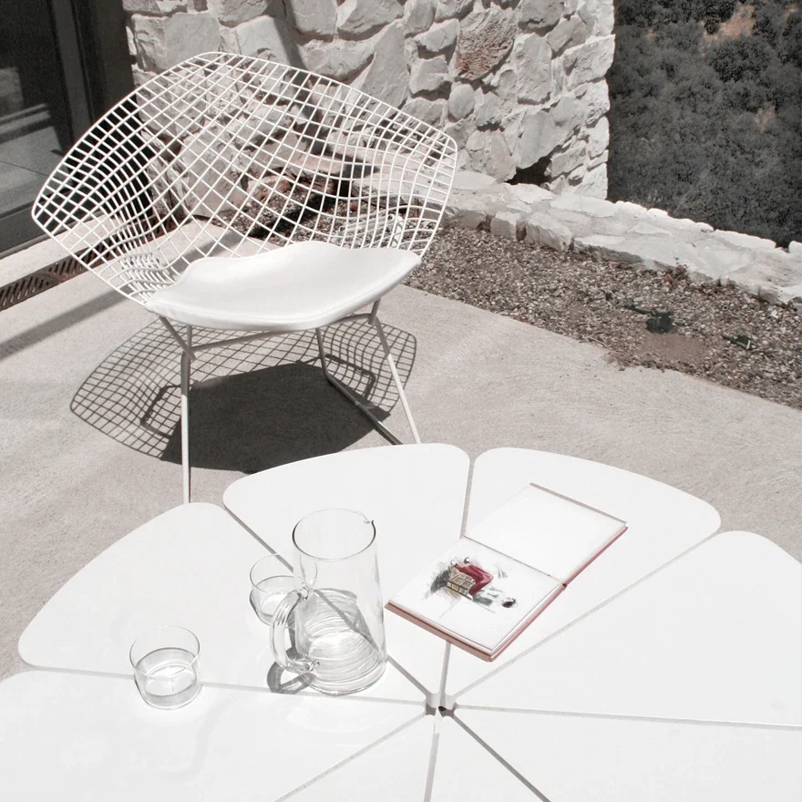 Outdoor - Knoll - Petal Coffee