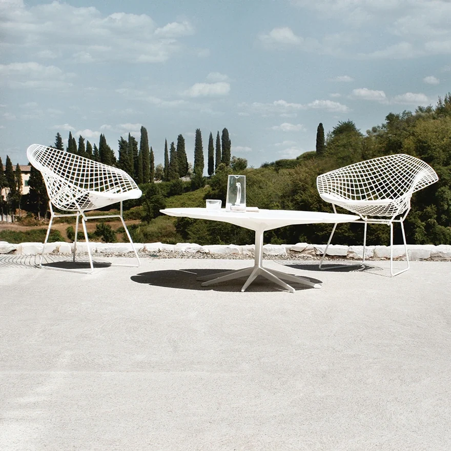 Outdoor - Knoll - Petal Coffee